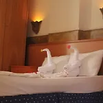 Apart Otel Life 3*