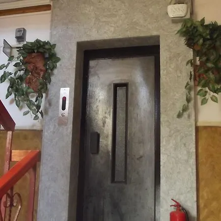 最好的生活公寓式酒店 3*